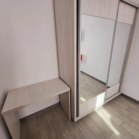 Apartament Azizi Pool & Piscina Incalzita