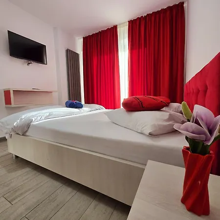 Azizi Pool & Piscina Incalzita 아파트 Năvodari