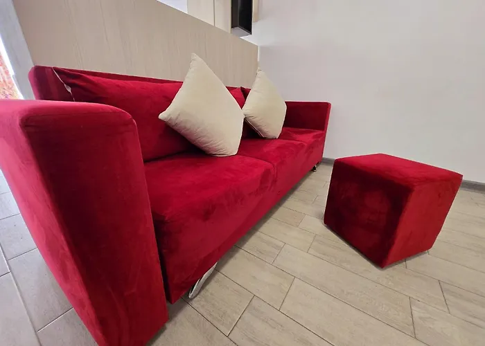 Daire Azizi Pool & Piscina Incalzita Navodari